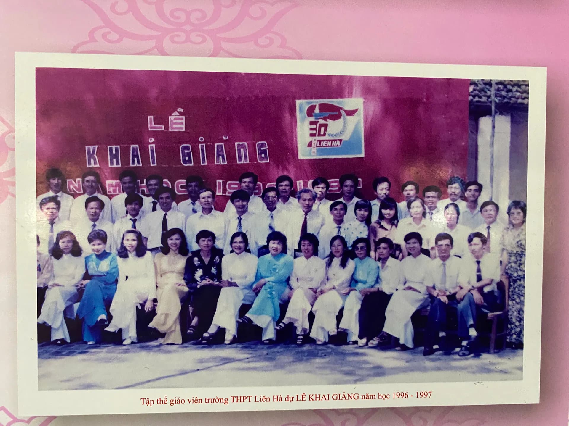 Ảnh tập thể giáo viên