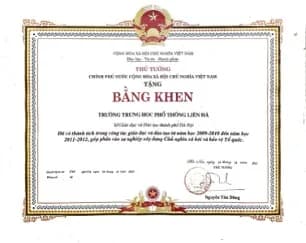 Tư liệu bằng khen, giấy khen của Trường THPT Liên Hà 4